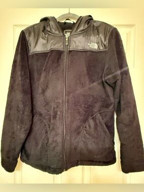 The North Face Black Fleece Jacket with Embroidered Logo